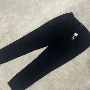 NWT CUTS AO JOGGER